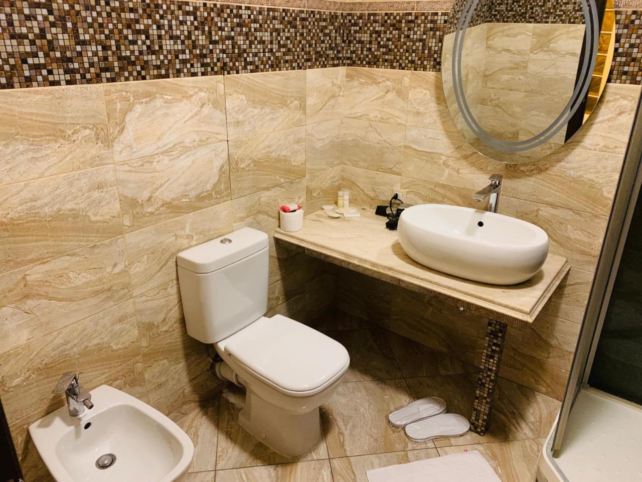 Arkadia Palace VIP Apartments Oldenburg Bagian luar foto