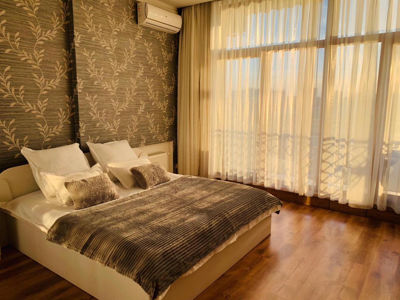 Arkadia Palace VIP Apartments Oldenburg Bagian luar foto
